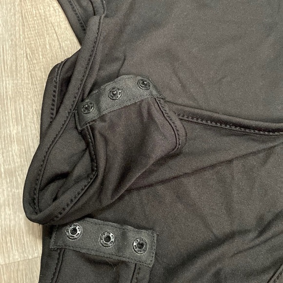 Black Bodysuit with Ruffle Neckline Size 1XL - Picture 3 of 7